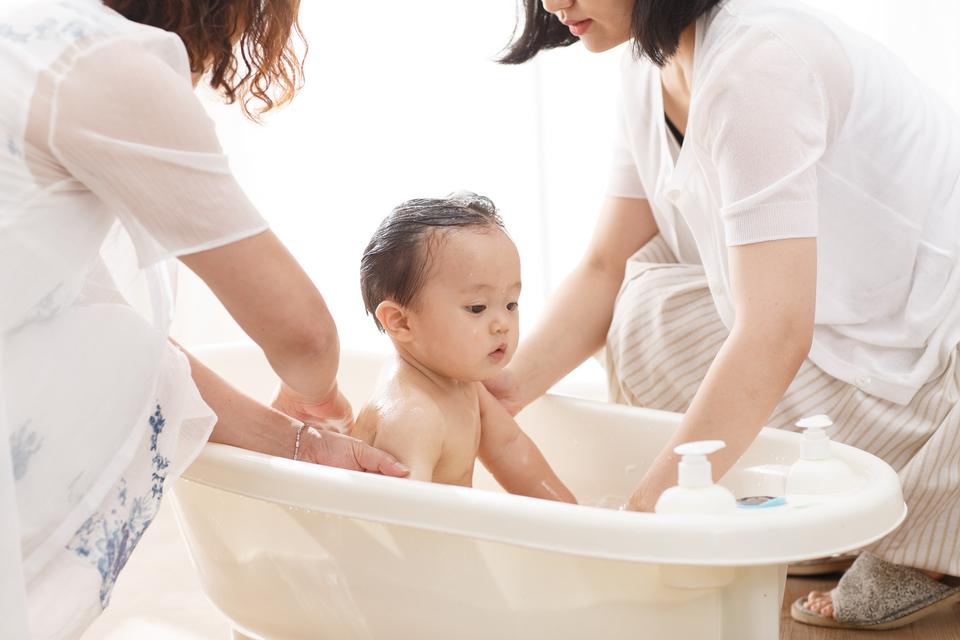 女孩名字段香梅是什么意思？名字段香梅的含义是什么？